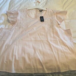 Express size XL floral capped sleeve shirt in light pink